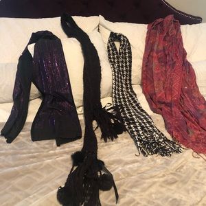 Set of 4 scarves